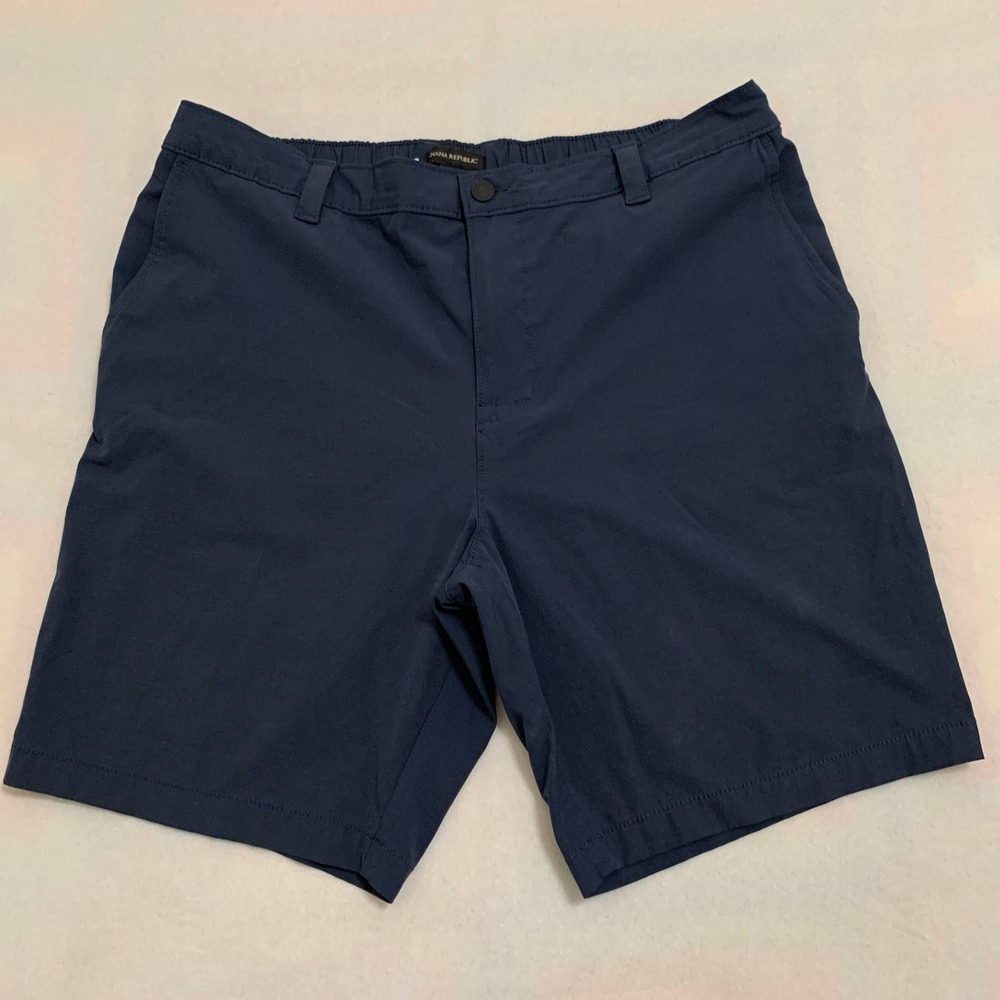 Banana Republic Performance Shorts Mens Size 38 Navy Blue Stretch Golf 9" Inseam